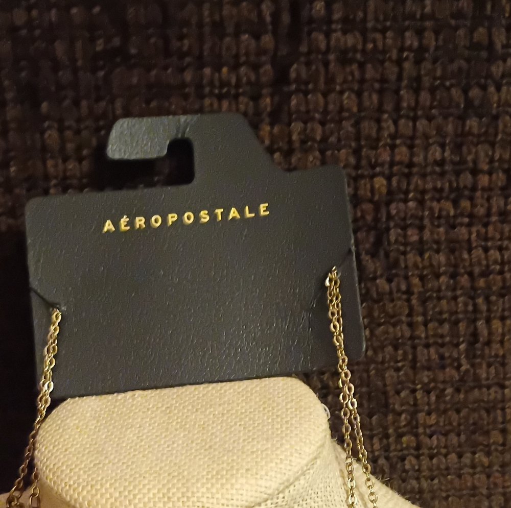 Aeropostale Tennis Necklace - Picture 4 of 16